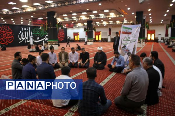 فروغ ایمان و همدلی در نماز جمعه بندرعباس