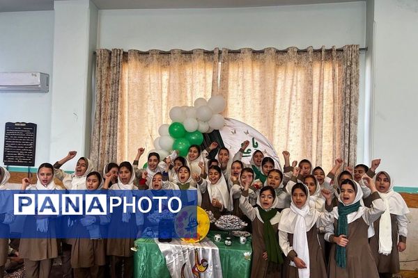 جشن میلاد مولود کعبه در دبستان  شهید بنی هاشمی رباط‌کریم