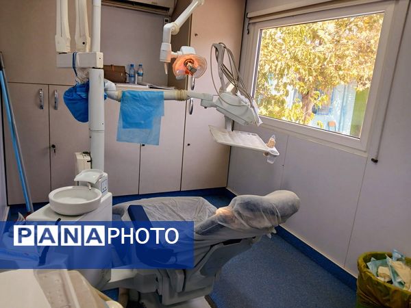 خدمت‌رسانی پزشکان مجرب در قالب «میز خدمت» در مدرسه شهید شهسواری ناحیه 4 کرج 