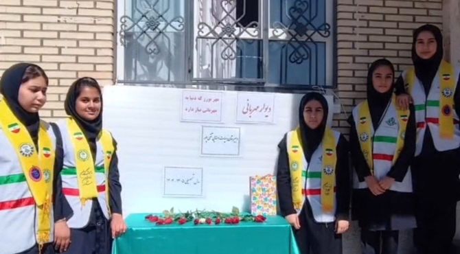 جشن عاطفه‌ها در دبیرستان تقی‌پور مراغه