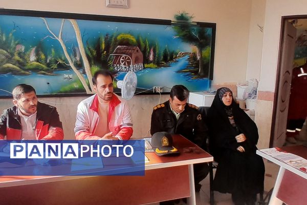 مانور سراسری زلزله در دبیرستان شهید محمدجواد باهنر دماوند