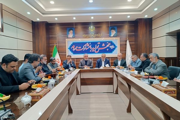 مشارکت همگانی مردم در برنامه‌های آموزش و پرورش مد نظر قرار گیرد