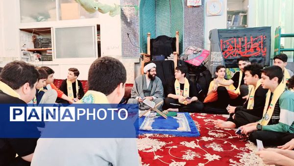 اعتکاف دانش‌آموزی در گرگان