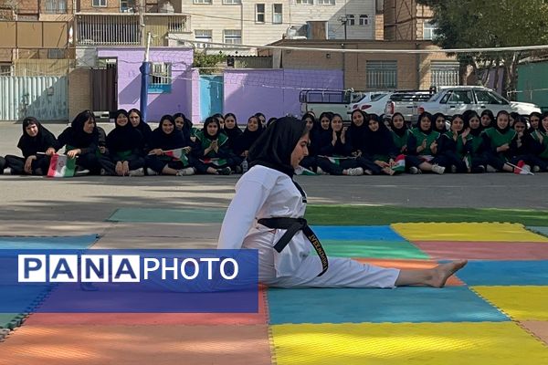 از حرکات رزمی دانش‌آموزان تا طناب‌کشی معلمان، المپیاد ورزشی مدرسه حکمت بهارستان‌دو