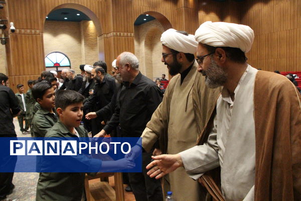چهارمین سالگرد شهادت استاد طلبه مجاهد محمدحسین فرج نژاد و خانواده ایشان در یزد