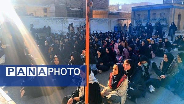 مراسم تکریم و تحلیف فرمانده واحد دبیرستان حضرت معصومه(س) خلیل آباد