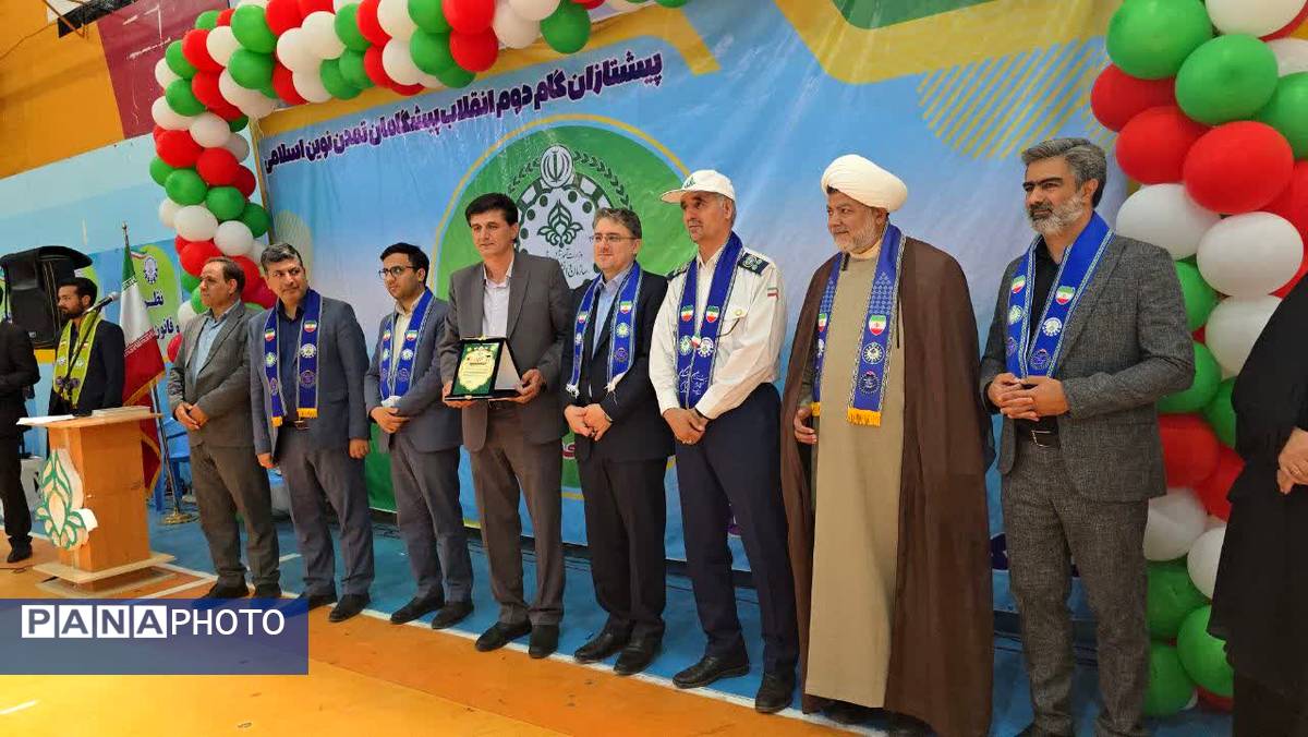 همایش تشکیلاتی سالروز تاسیس سازمان دانشآموزی در تربت جام