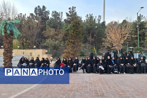 حضور دانش‌آموزان ناحیه دو شهرری در اردوی باغ موزه دفاع مقدس 