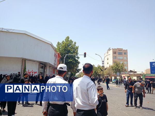 فرشتگانی که مهربانانه خدمت می‌کنند 