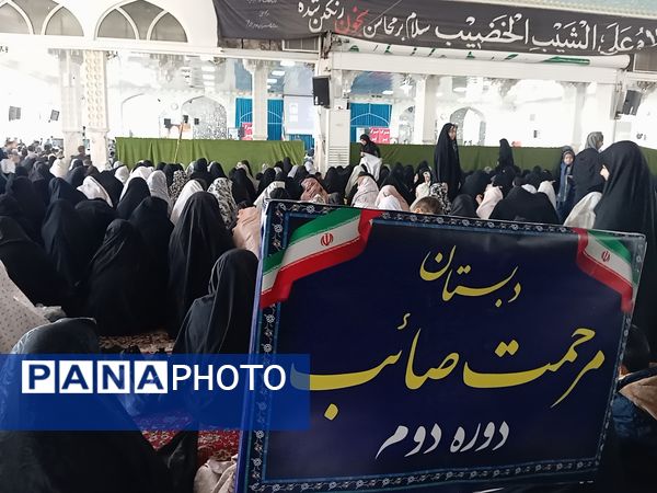 حضور دانش آموزان در نماز جمعه کاشمر