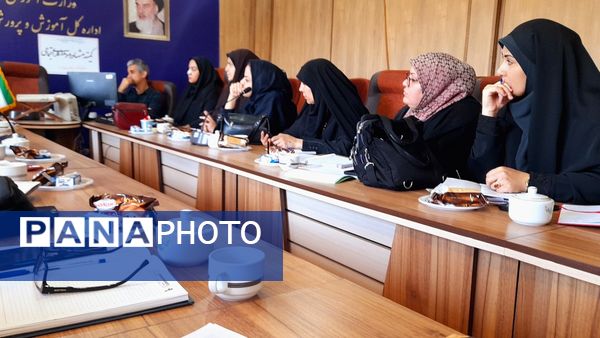 نشست کمیته مشاوره و مددکاری اجتماعی در اداره‌کل آموزش و پرورش استان البرز