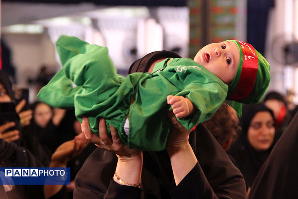 اجتماع بزرگ شیرخوارگان حسینی در تهران 