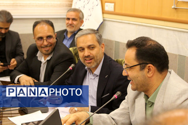 نشست خبری سرپرست اداره‌کل آموزش و پرورش قم به‌مناسبت روز معلم