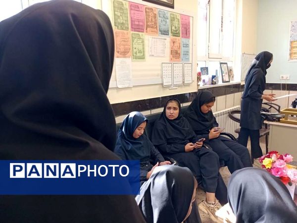 آزمون غربالگری پایه نهم در دبیرستان مادرمهربان خلیل آباد