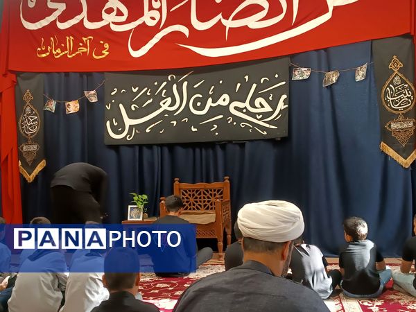 همایش احلی من العسل در اتحادیه انجمن‌های اسلامی دانش‌آموزی نیشابور