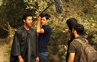 «جنازه‌ها با چاقو دفن نمی‌شوند» در دل تاریکی