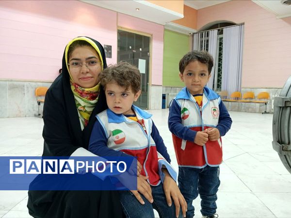 مراسم پرشکوه تجلیل از امدادگران هلال احمر شهرستان کاشمر 