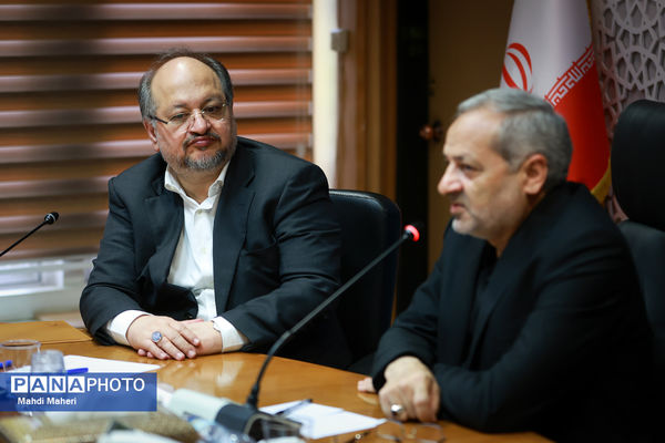 آیین انعقاد تفاهم‌نامه احداث و تجهیز مدارس از محل مسئولیت اجتماعی