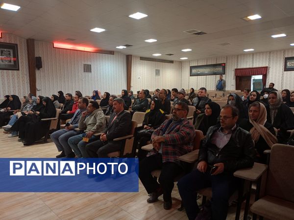 انتخابات شورای انجمن اولیا و مربیان  در نیشابور 