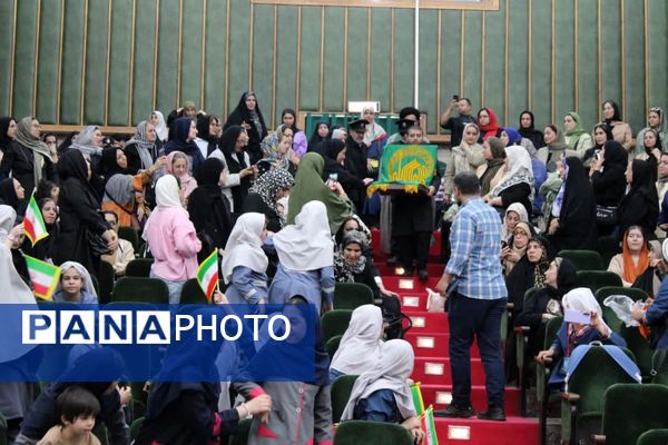 گرامیداشت دهه کرامت و بیست و ششمین سالروز تاسیس سازمان دانش‌آموزی، در منطقه ۱۰