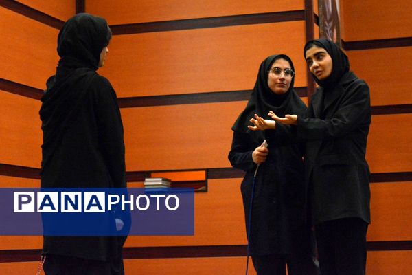 مدرسه انقلاب در بهارستان‌دو به ایستگاه پایانی رسید