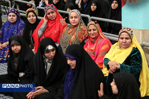 دیدار هزاران نفر از کارگران سراسر کشور با رهبر انقلاب