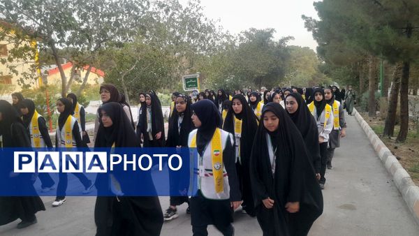 پیش اردوی ملی پیشتازان دختر استان اصفهان