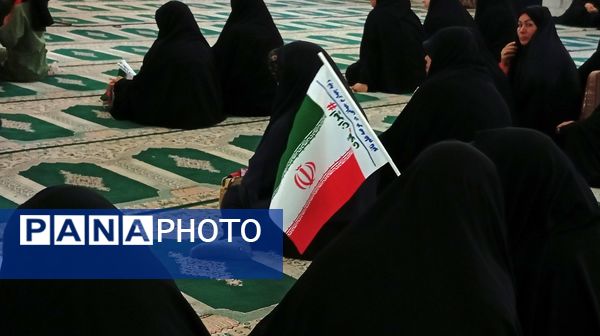 عزاداری دختران فاطمی شهر بن با محوریت حمایت از رهبری 