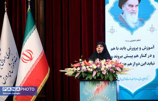برنامه‌های مدارس شاهد برای ترویج فرهنگ ایثار و ارتقای کیفیت آموزشی ادامه دارد/ هوش مصنوعی یکی از اولویت‌های مهم در برنامه‌های مهارت‌آموزی مدارس شاهد است