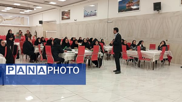 دوره توانمندسازی زیست‌محیطی برای مراقبان سلامت مدارس ابتدایی در چهارمحال و بختیاری