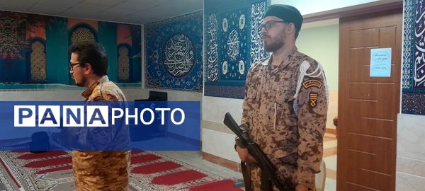 آموزش عملی آمادگی دفاعی در دبیرستان فرزانگان استعداد درخشان ملارد