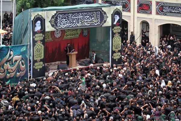 عزاداری عاشورای حسینی در گرمای سوزان بم