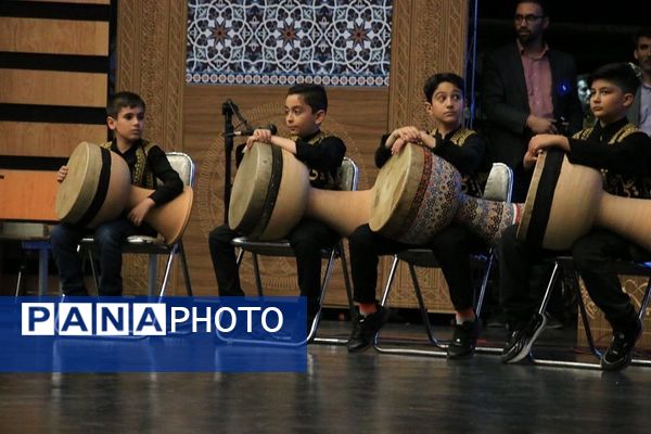 مراسم معلم سرآمد ۱۴۰۳ شهرستان‌های استان تهران و گرامیداشت مقام معلم در ایوان ری