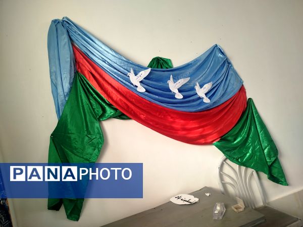 مدرسه گلشاد خلیل آباد به استقبال روز مادر می رود