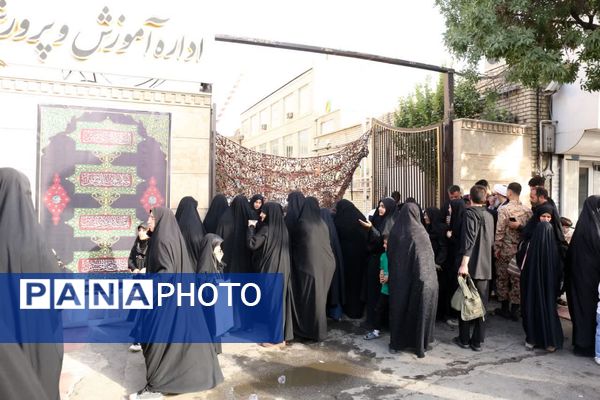 اعلام انزجار مردم قم از یاوه گویی‌های استکبار جهانی با راهپیمایی «عهد خون»