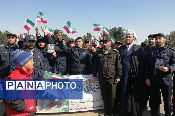 شکوه همبستگی مردم شهید پرور فشافویه در راهپیمایی ۲۲ بهمن