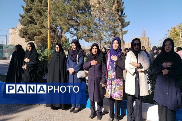 گرامیداشت روز آزمایشگاه در آموزشگاه شهید مجید دهنوی نیشابور