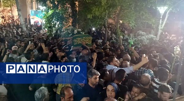 مراسم خاکسپاری استاد فرشچیان با حضور مسئولان ملی و کشوری در استان اصفهان