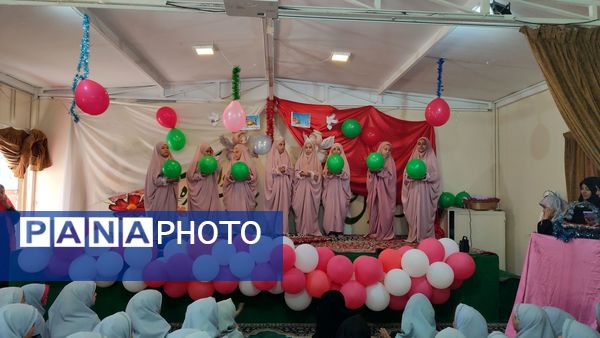 جشن دهه کرامت در دبستان شاهد حاج تقی آقا بزرگ مشهد