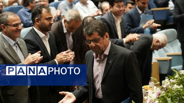 آیینه‌ تلاش کارمندان دانشگاه فردوسی مشهد