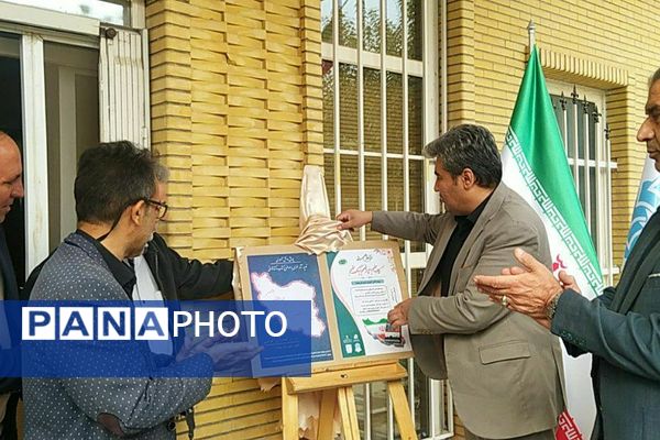 طنین زنگ کتاب در آموزشگاه مهدیزاده؛ آغاز پیاده‌روی فرهنگی تا کتابخانه ۱۵ خرداد پیشوا