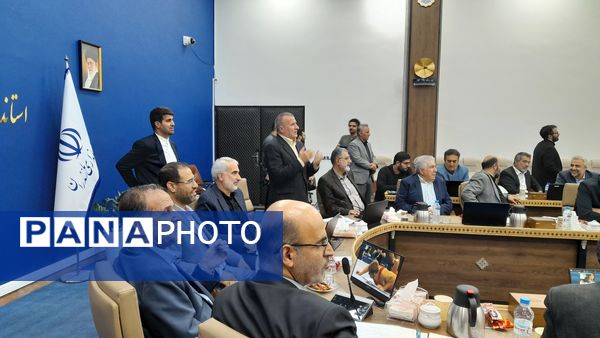 تماشای کشتی المپیک در استانداری مازندران با حضور وزیر آموزش و پرورش