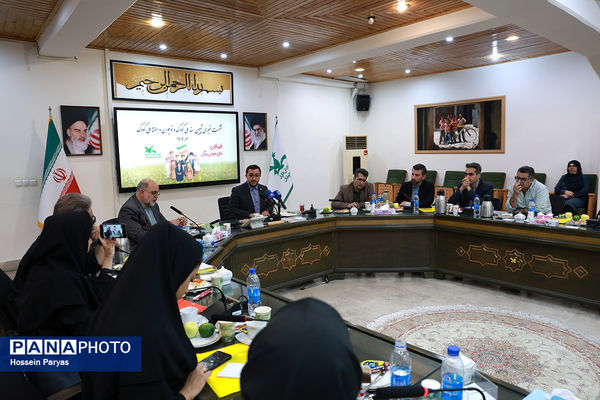 نشست خبری تبیین سند ملی کودک و نوجوان و هفته ملی کودک