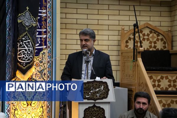 حضور مسئولان استان در مسجد المصطفی شهرک شهید مدنی همدان