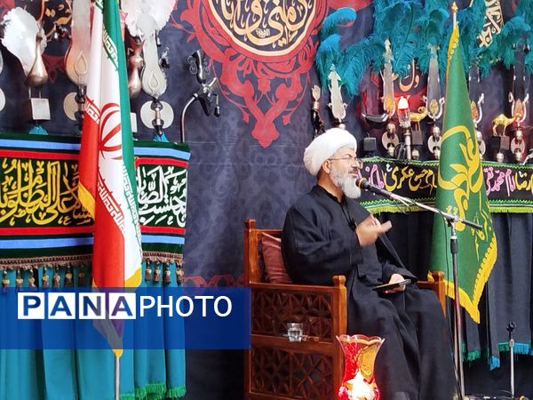 محرم؛ فصل عاشقی با اباعبدالله (ع)