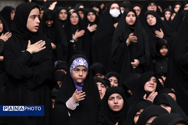 مراسم عزاداری شب شهادت حضرت فاطمةالزهرا سلام‌الله‌علیها در حسینیه امام خمینی(ره)