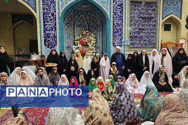 نوجوانان و جوانان در اعتکاف مسجد امام موسی کاظم (ع) گرد هم آمدند