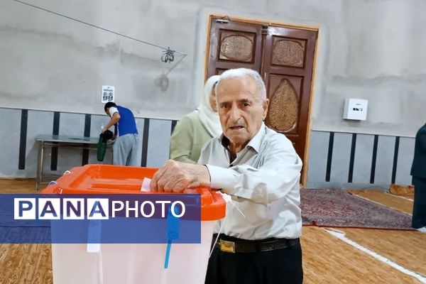 برگزاری دور دوم انتخابات ریاست‌جمهوری در محمودآباد 