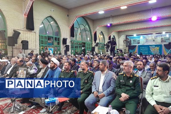 اجلاسیه شهدای دانش‌آموزی استان تهران در حسینه ثارالله شهرستان ورامین