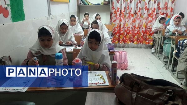 نقاشی دانش‌آموزان دبستان ارمغان هستی ناحیه سه کرج به مناسبت روز استاندارد